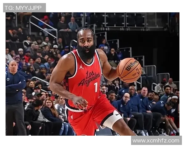 哈登与比斯利的对决谁能在赛场上笑到最后