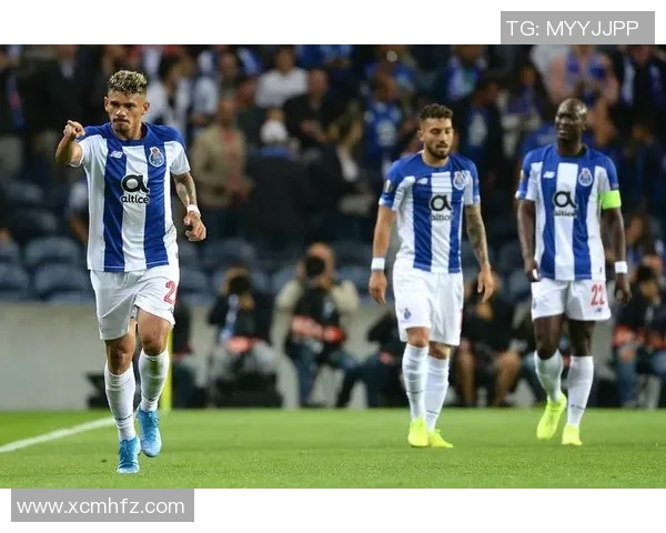 巴特主场迎战波尔图强强对决引发球迷热议与期待