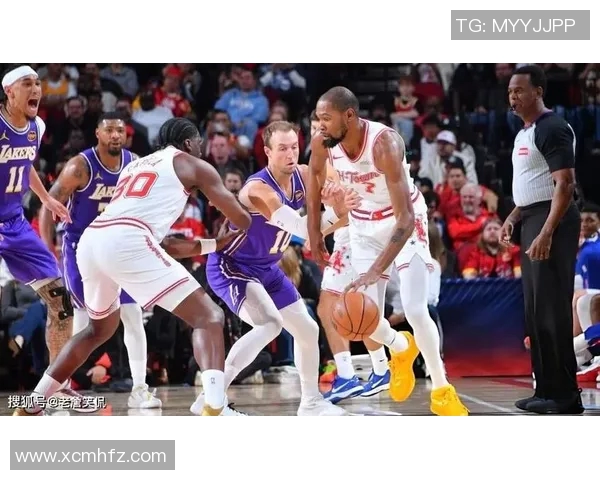 篮网与湖人在线直播对决全解析球迷热议精彩瞬间回顾