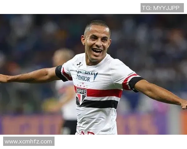 科林蒂与圣保罗对决回顾及战术分析探讨