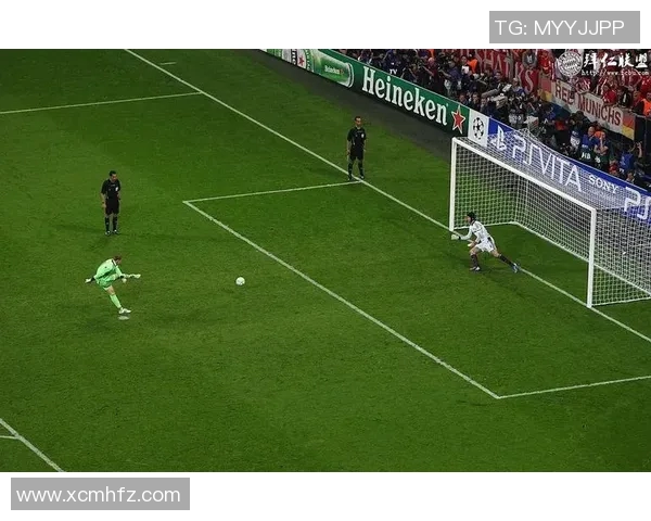 切赫与诺伊尔的巅峰对决谁是足球历史上最伟大的门将